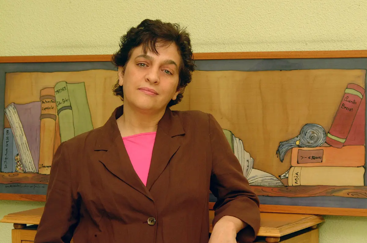 Siete Reporteros Y Un Periodico. Loran